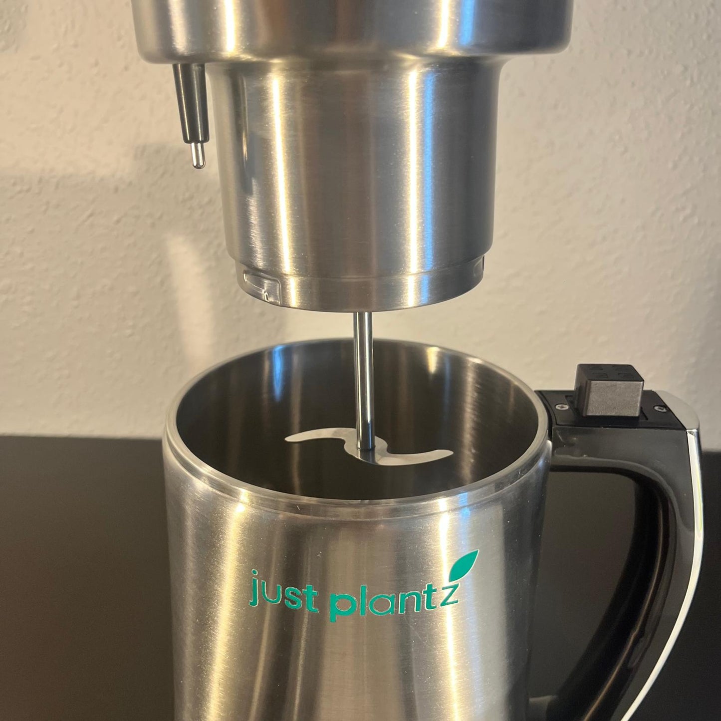 Plantemælks maskine